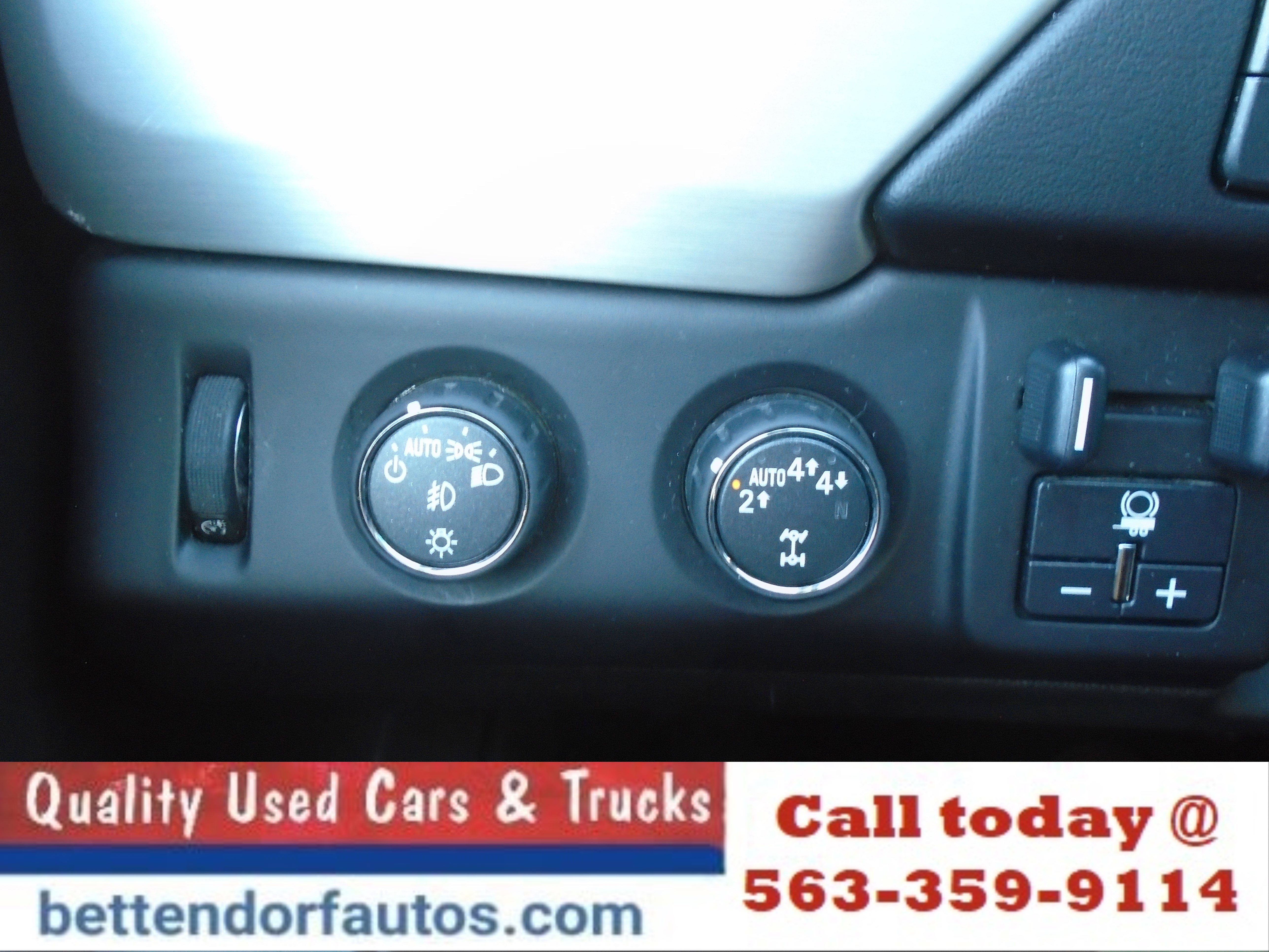 Used 2017 GMC Yukon XL SLT w/ Open Road Package image 20