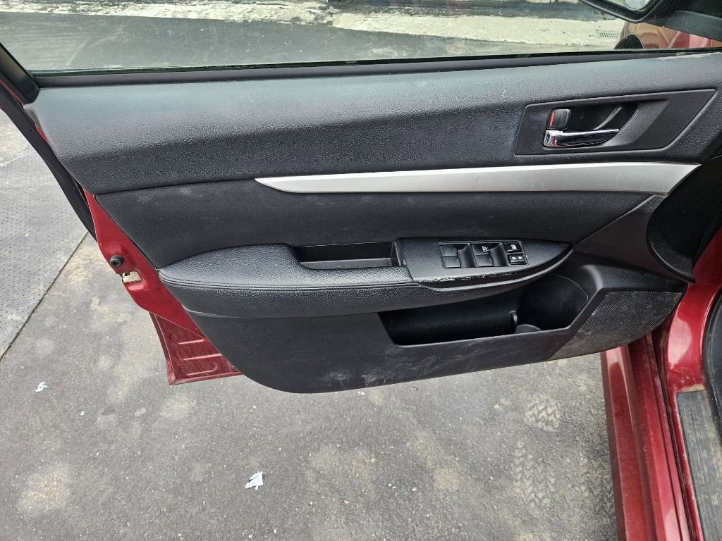 Used 2010 Subaru Legacy 2.5i Premium AWD/4WD image 13