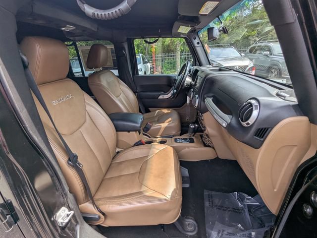 Used 2016 Jeep Wrangler Unlimited Sahara w/ Connectivity Group AWD/4WD image 20