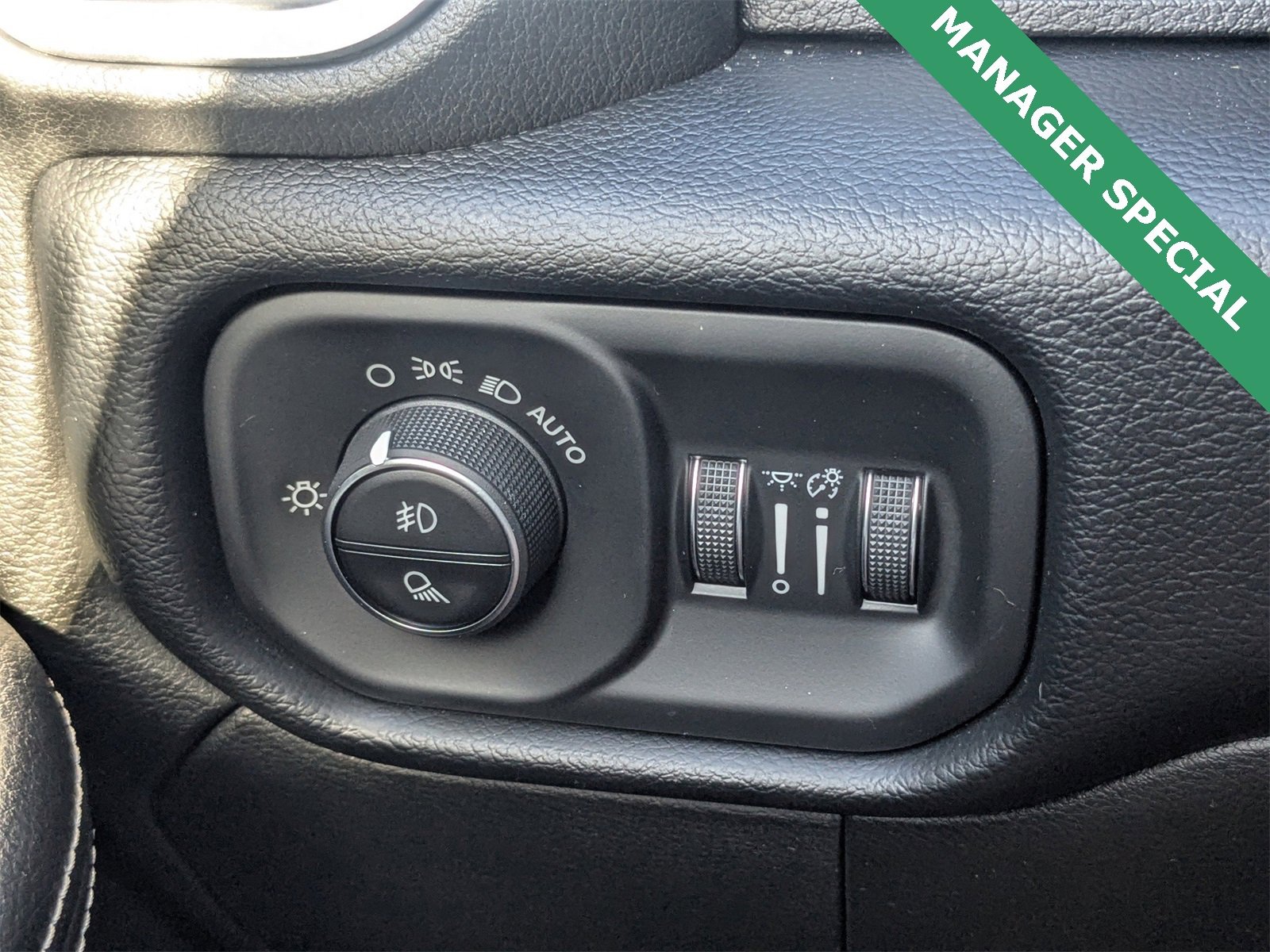 Used 2020 RAM 3500 Laramie image 27