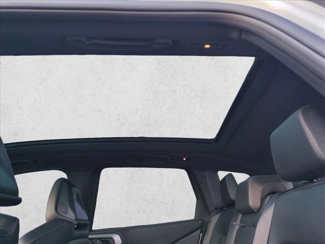 Certified 2025 BMW X3 M50 w/ Premium Package image 19