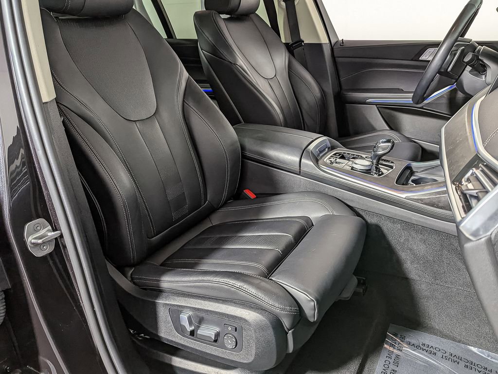 Used 2022 BMW X7 xDrive40i w/ Executive Package image 25