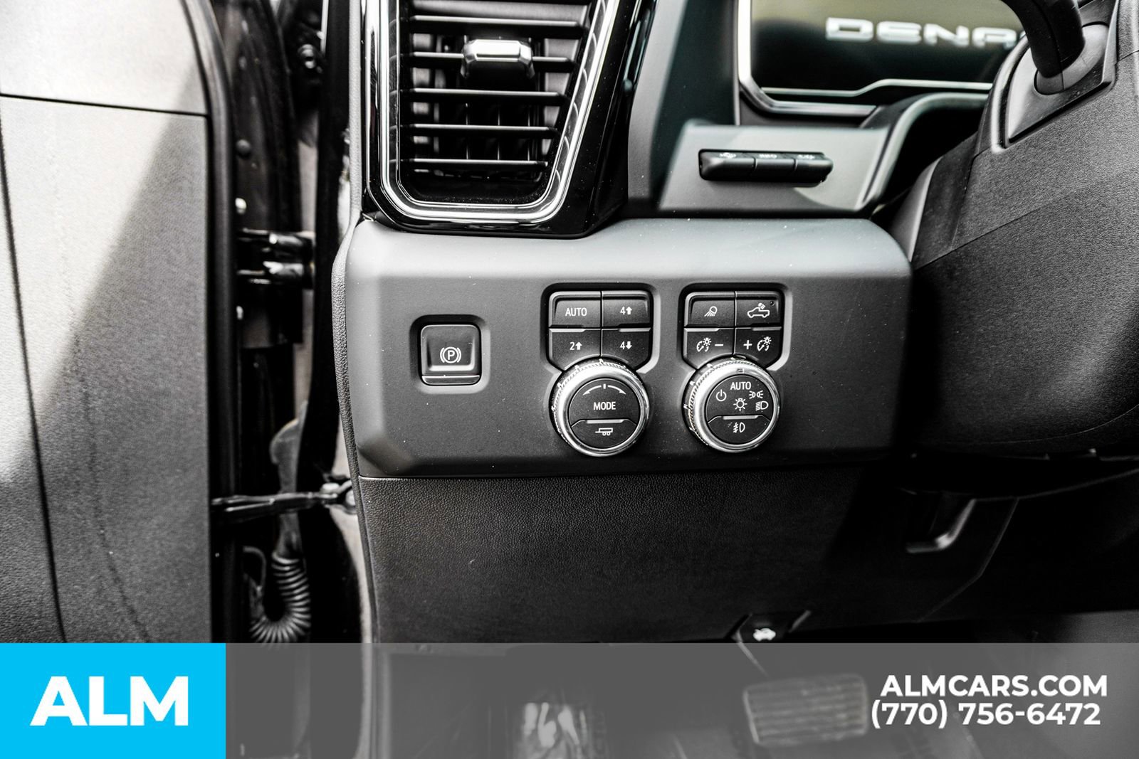 Used 2024 GMC Sierra 2500 Denali w/ Denali Reserve Package image 31