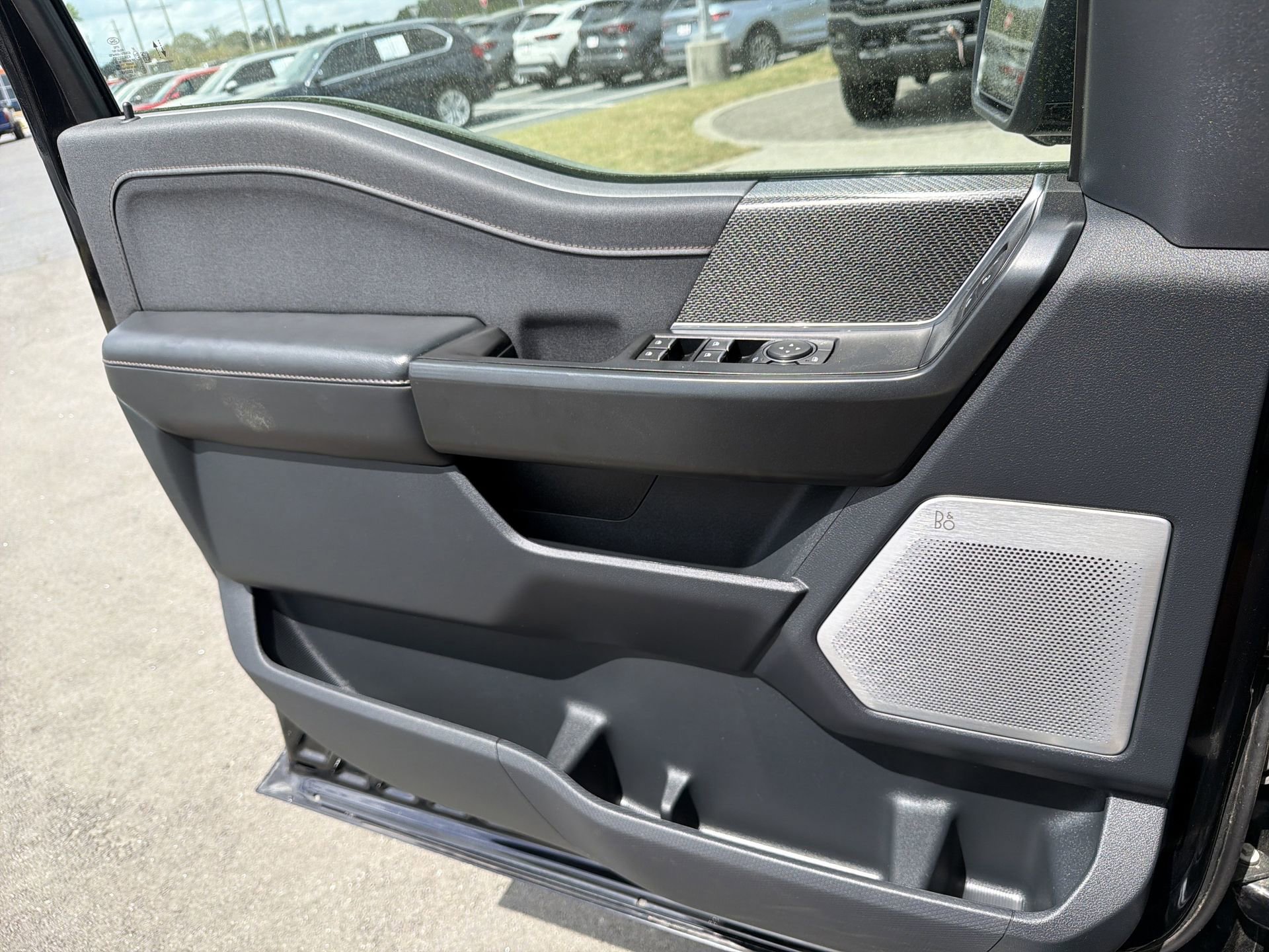 Used 2022 Ford F150 Raptor w/ Raptor 37 Performance Package image 17