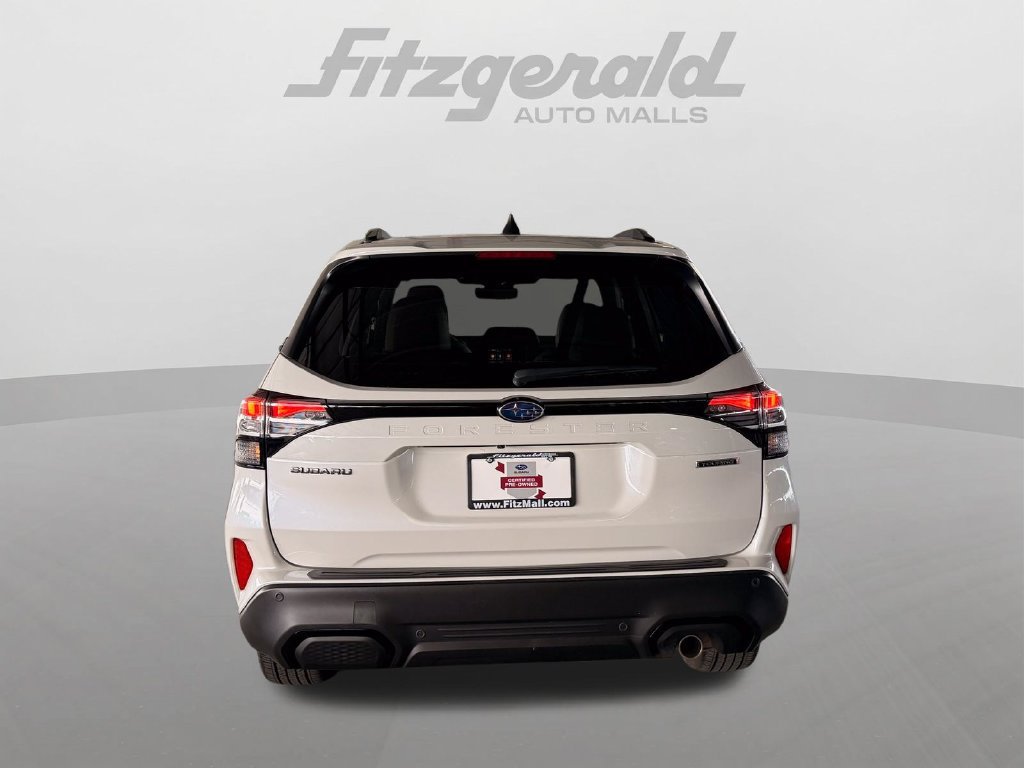 Used 2025 Subaru Forester Touring AWD/4WD image 9