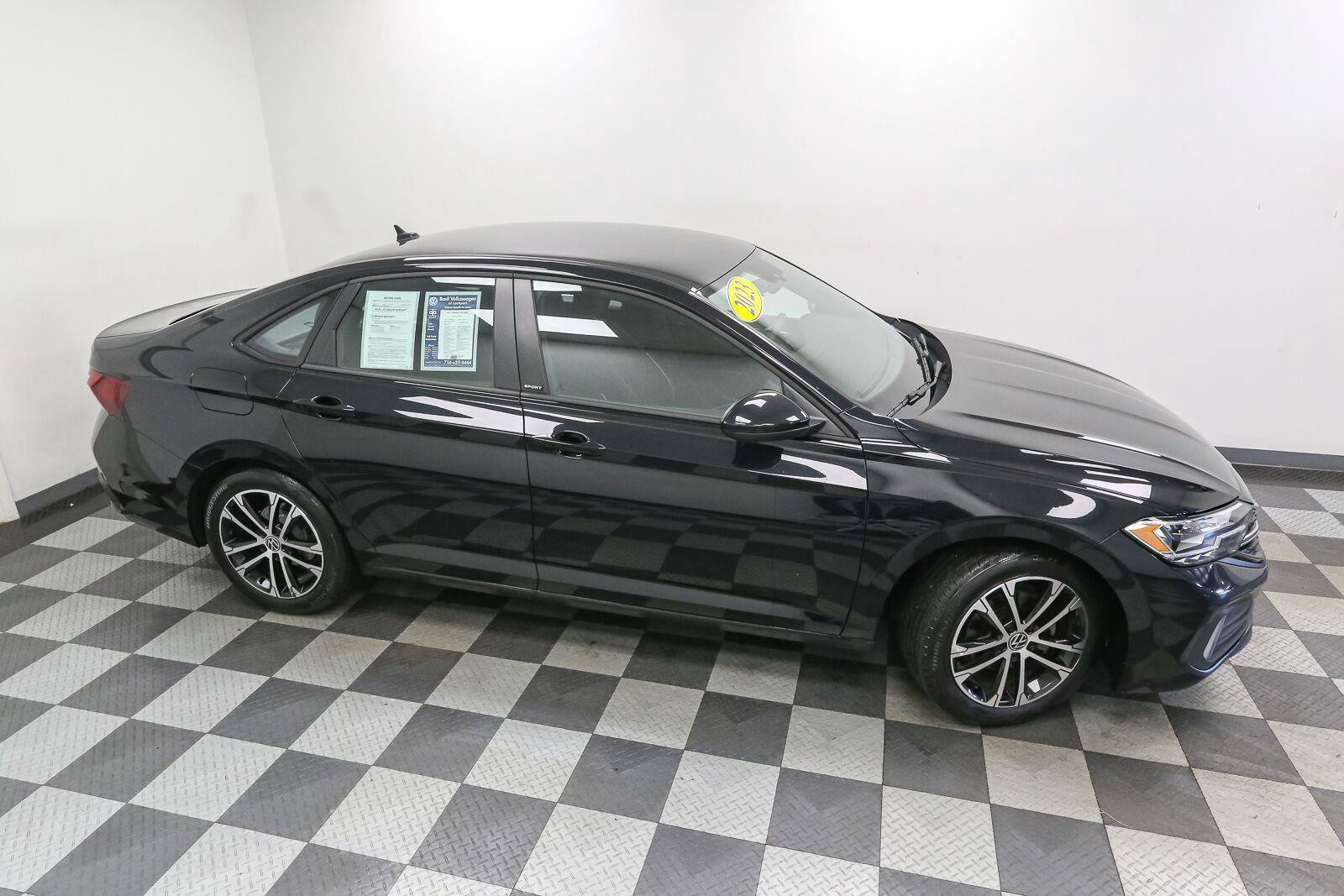 Certified 2023 Volkswagen Jetta Sport FWD image 6