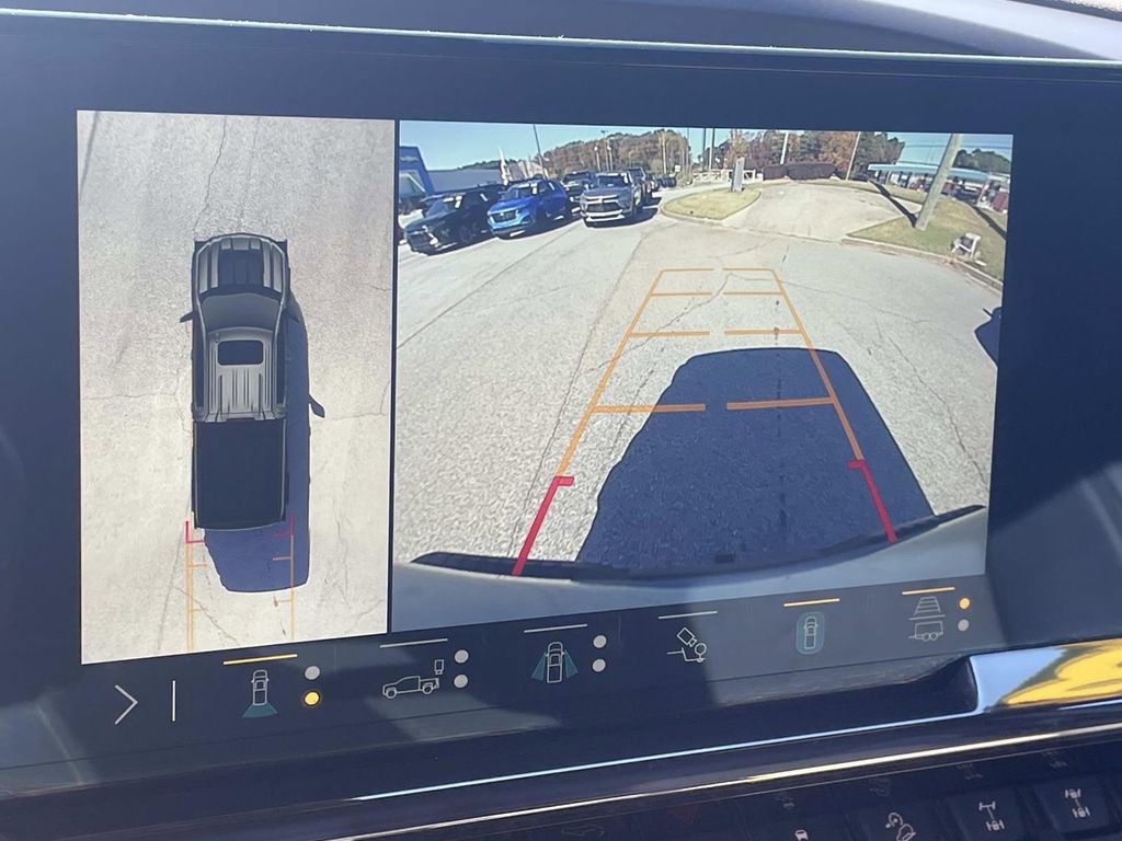 Used 2023 Chevrolet Silverado 1500 ZR2 image 19