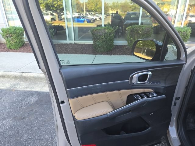 Used 2024 Kia Sorento SX Prestige w/ Olive Brown Leather Package AWD/4WD image 13