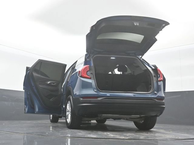 Used 2024 GMC Terrain SLE image 30