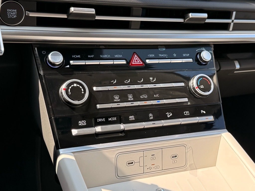 New 2026 Hyundai Santa Fe SE image 18