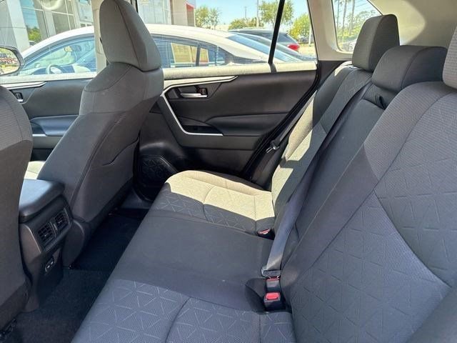 Used 2023 Toyota RAV4 XLE w/ Convenience Package image 8