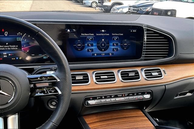 Certified 2025 Mercedes-Benz GLS 450 4MATIC w/ AMG Line Exterior image 5