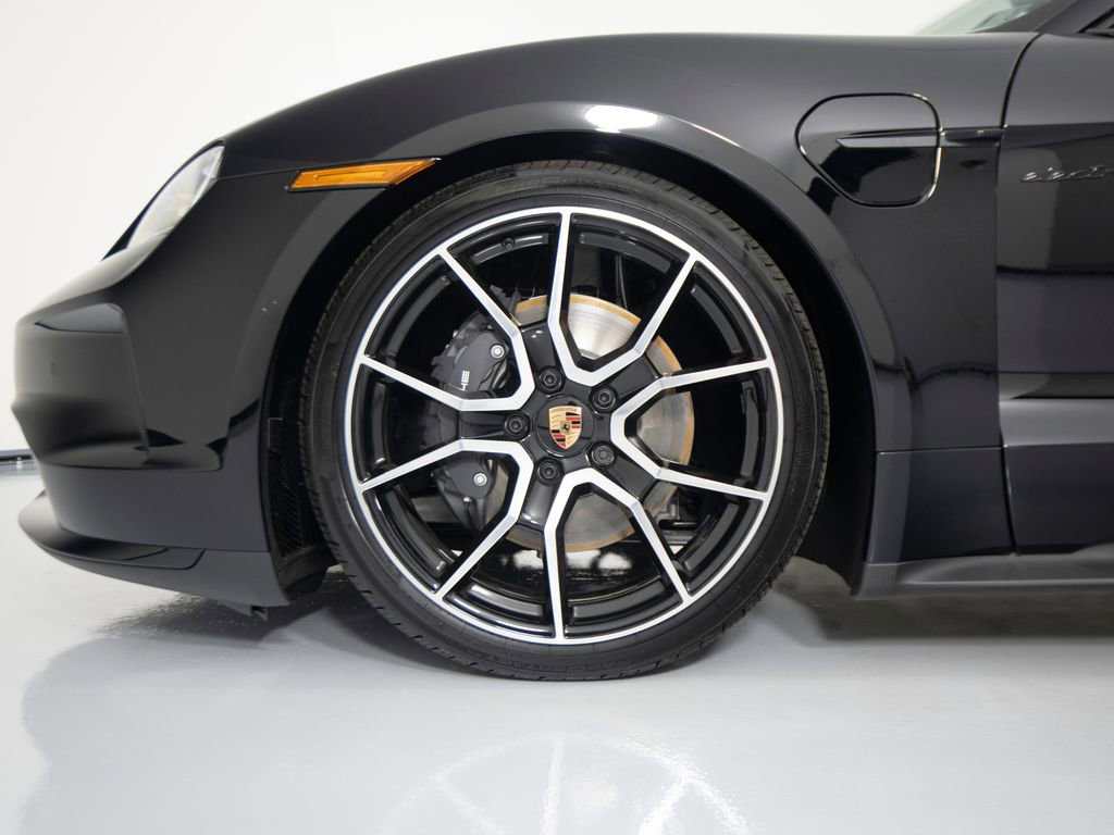 New 2026 Porsche Taycan AWD/4WD image 14