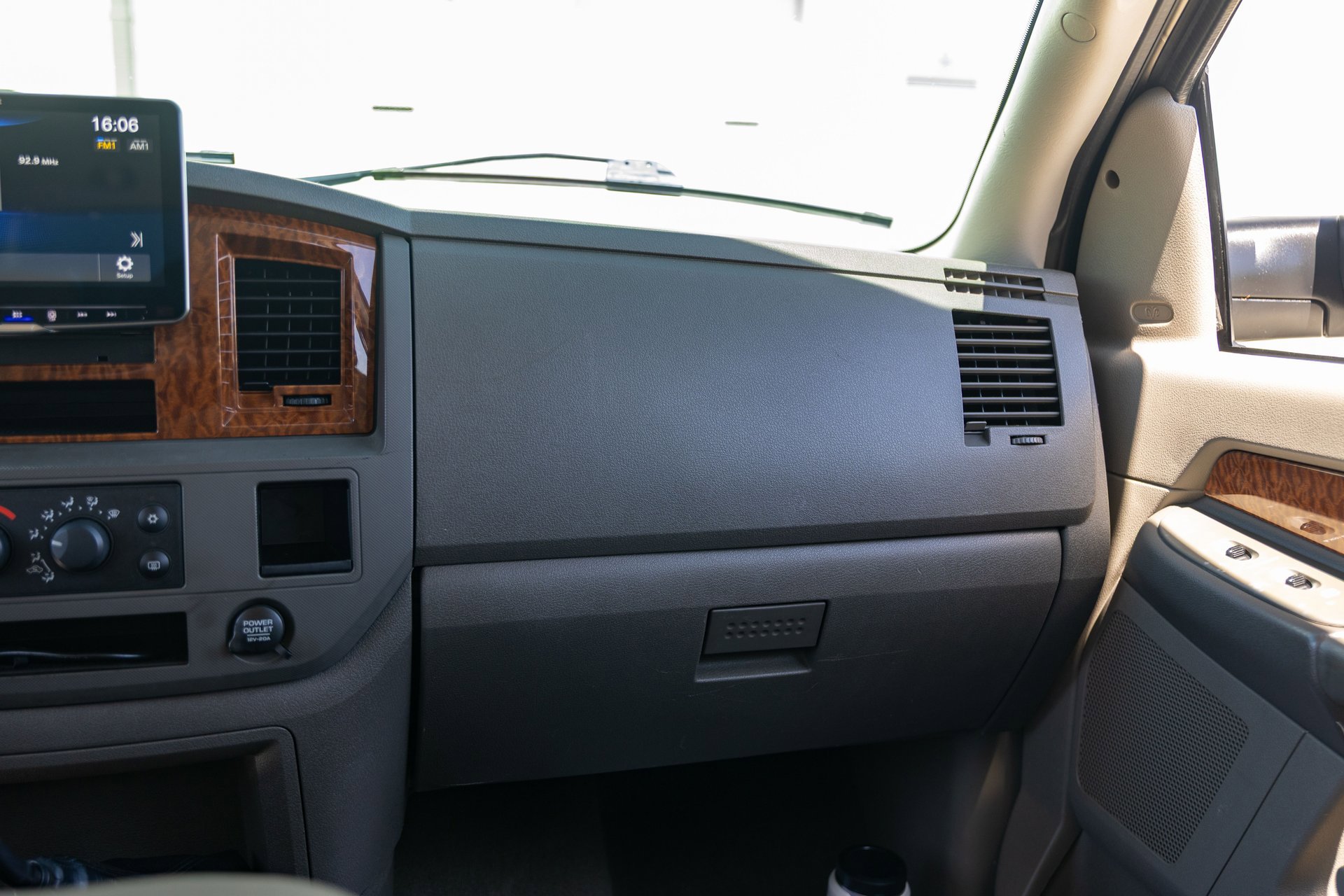 Used 2006 Dodge Ram 3500 Truck SLT w/ Light Group AWD/4WD image 36
