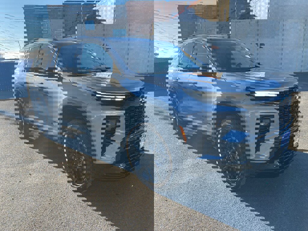 New 2026 Chevrolet Traverse RS w/ LPO, Floor Liner Package image 9