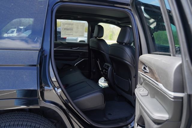 New 2026 Jeep Grand Cherokee Limited image 21