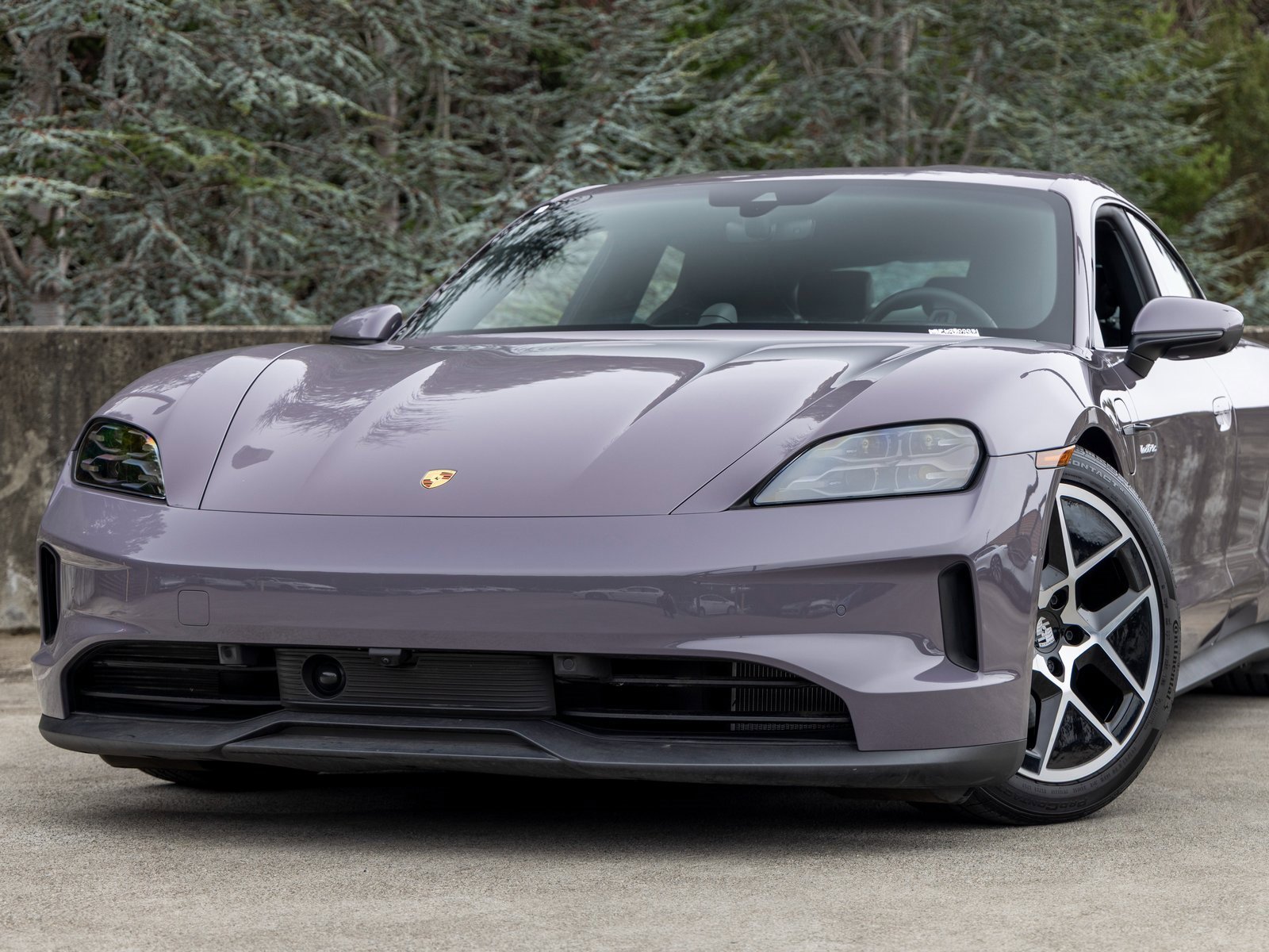 New 2025 Porsche Taycan image 7