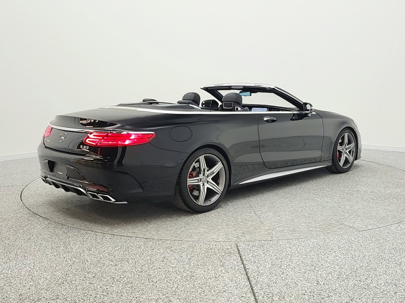 Used 2017 Mercedes-Benz S 63 AMG 4MATIC Cabriolet w/ Driver Assistance Package image 5