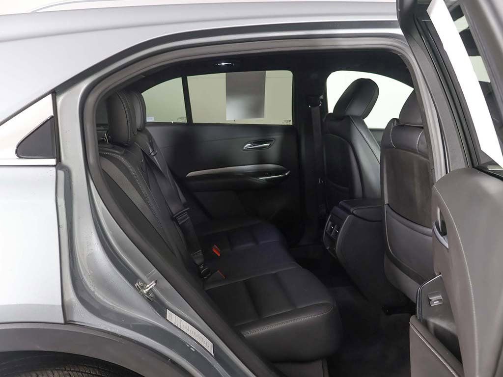 Used 2024 Cadillac XT4 Premium Luxury image 31