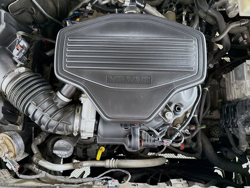 Used 2018 GMC Acadia Denali w/ Technology Package image 32