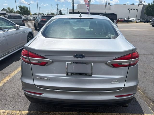 Used 2020 Ford Fusion SE FWD image 5