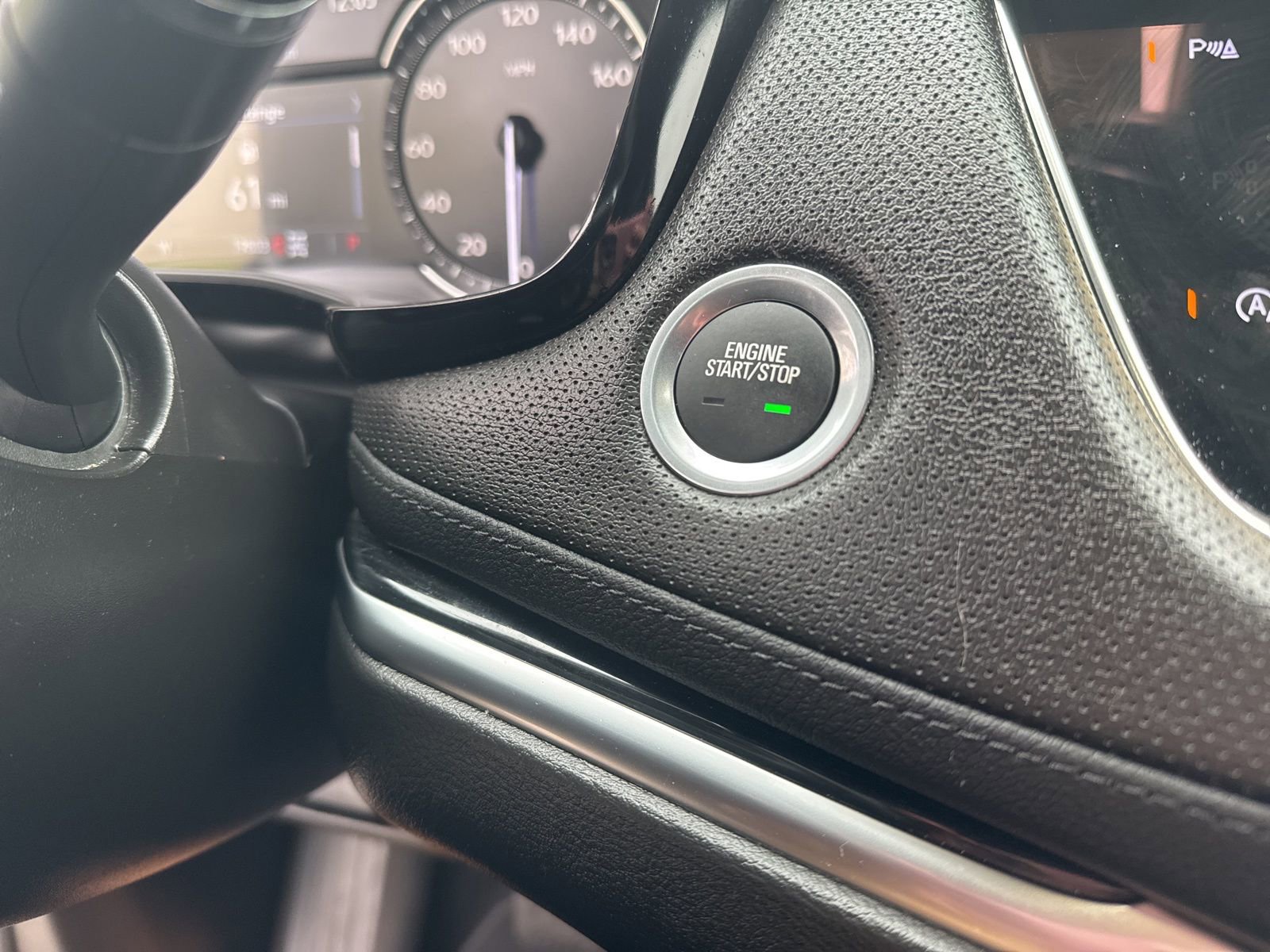 Used 2025 Cadillac XT5 Premium Luxury image 34