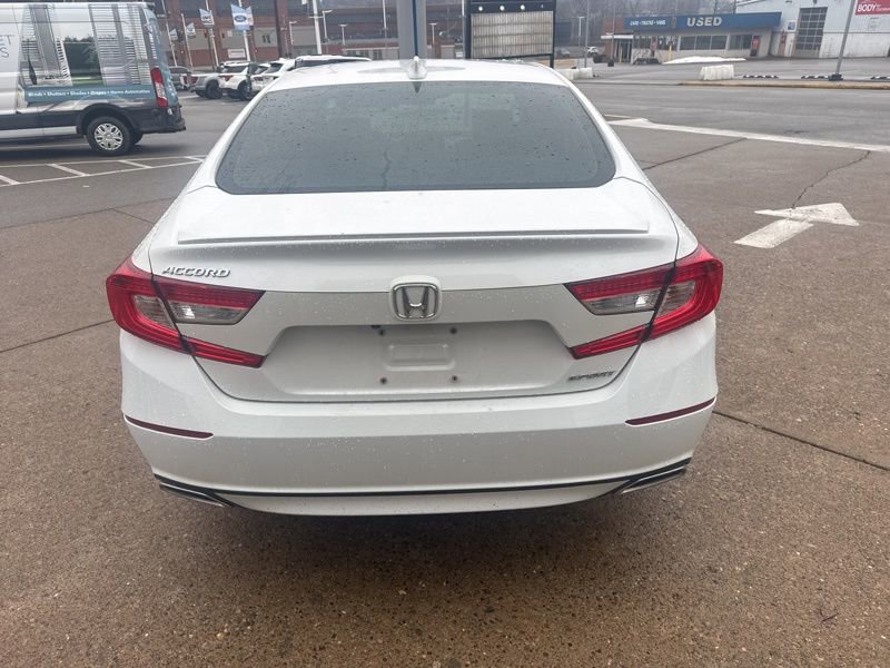 Used 2018 Honda Accord Sport image 5
