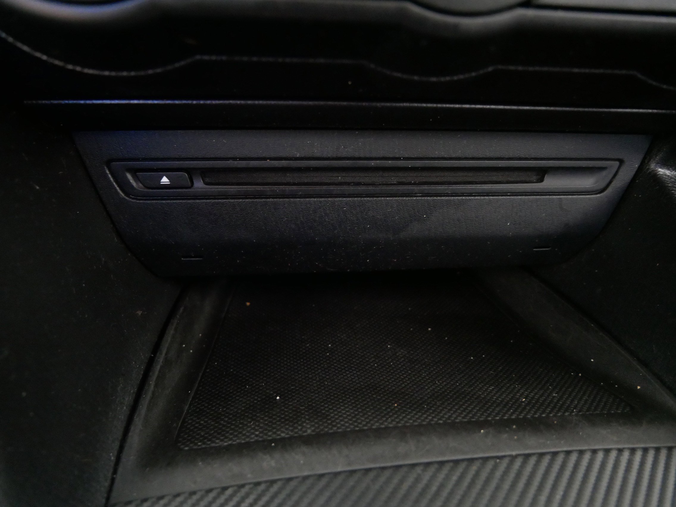 Used 2014 MAZDA MAZDA3 i Sport image 29