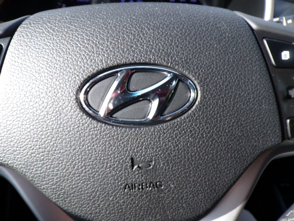 Used 2020 Hyundai Tucson Sport FWD image 33