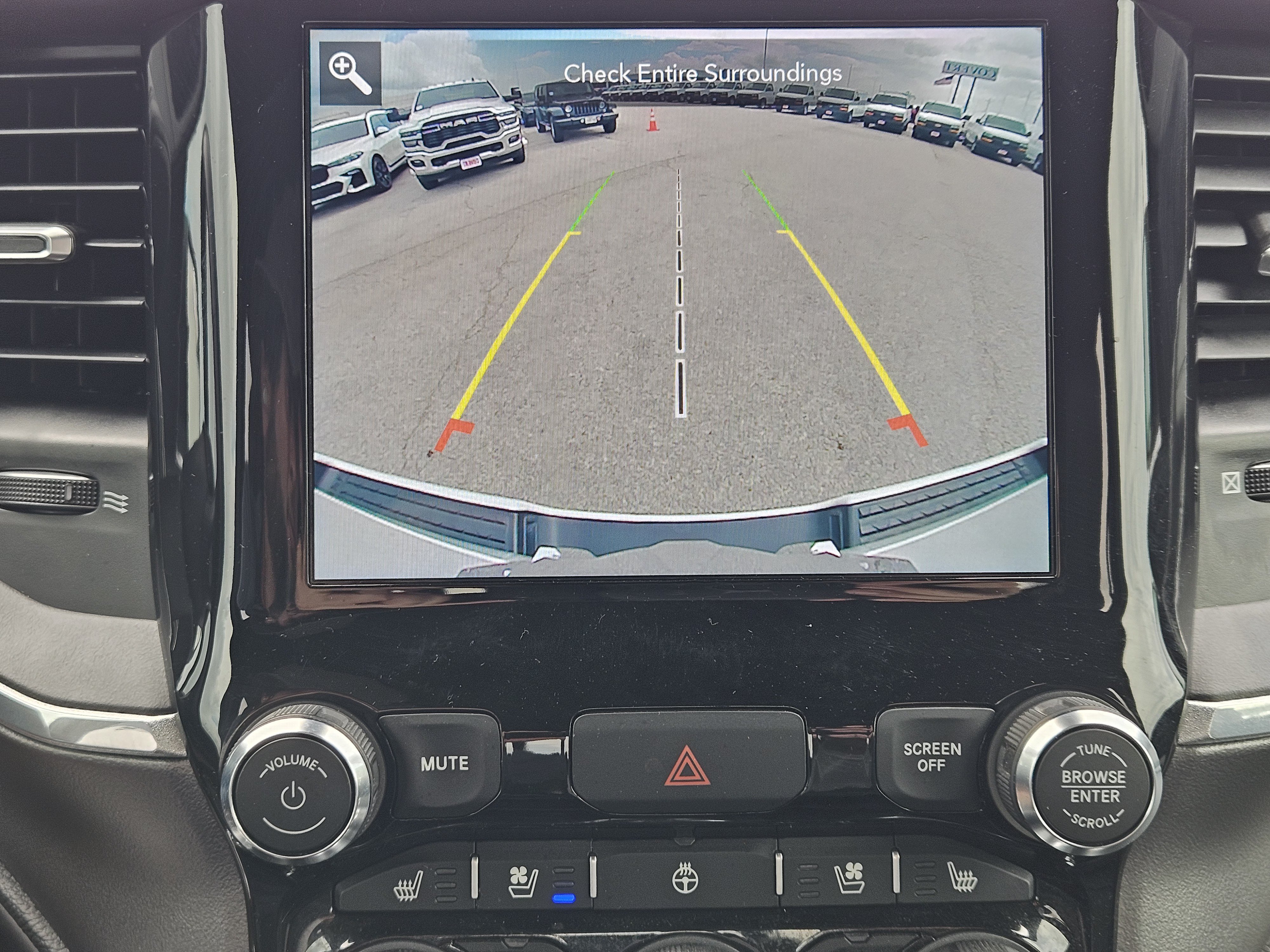 Used 2021 RAM 1500 Laramie AWD/4WD image 19