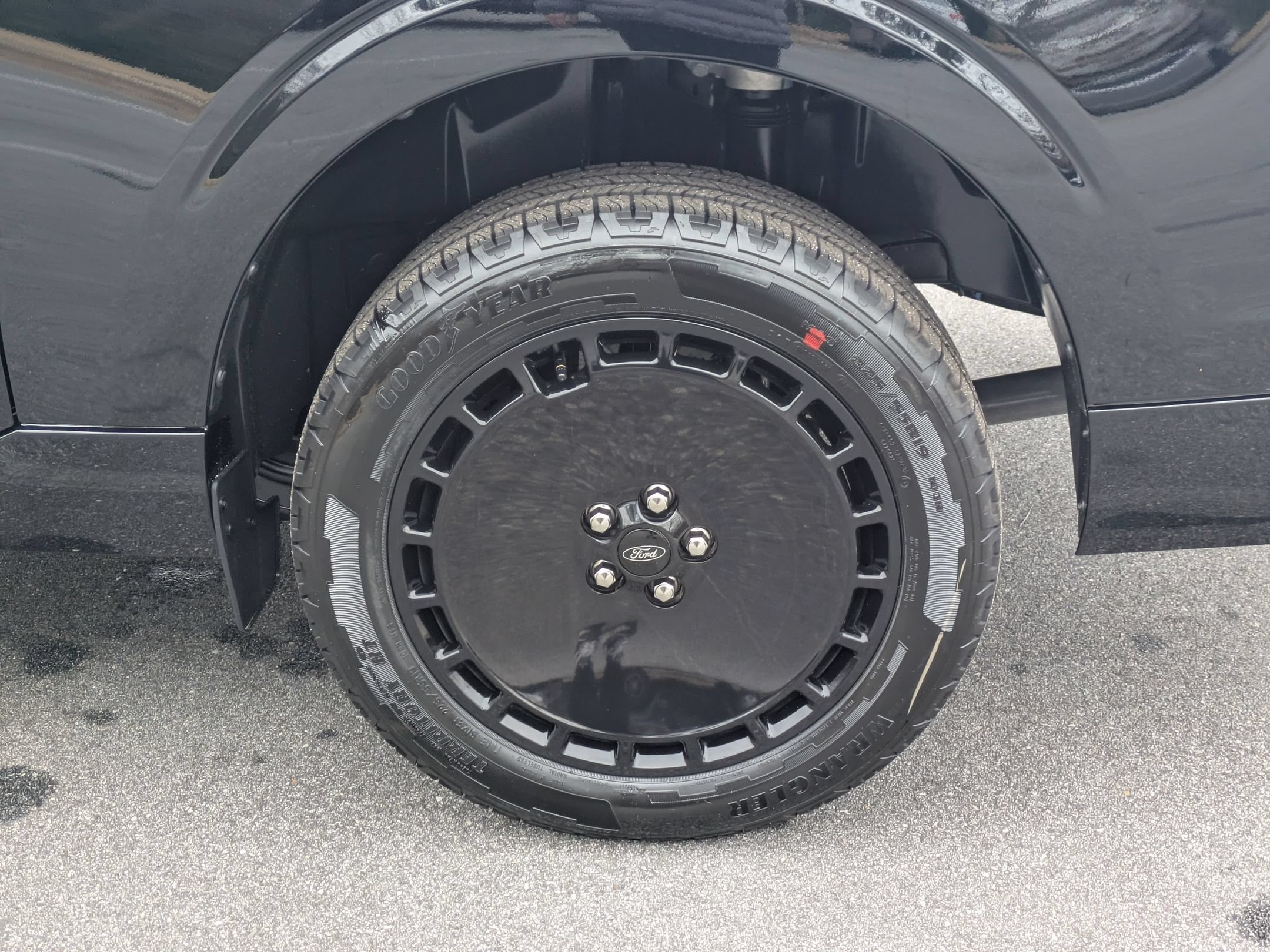 New 2026 Ford Maverick Lobo AWD/4WD image 8
