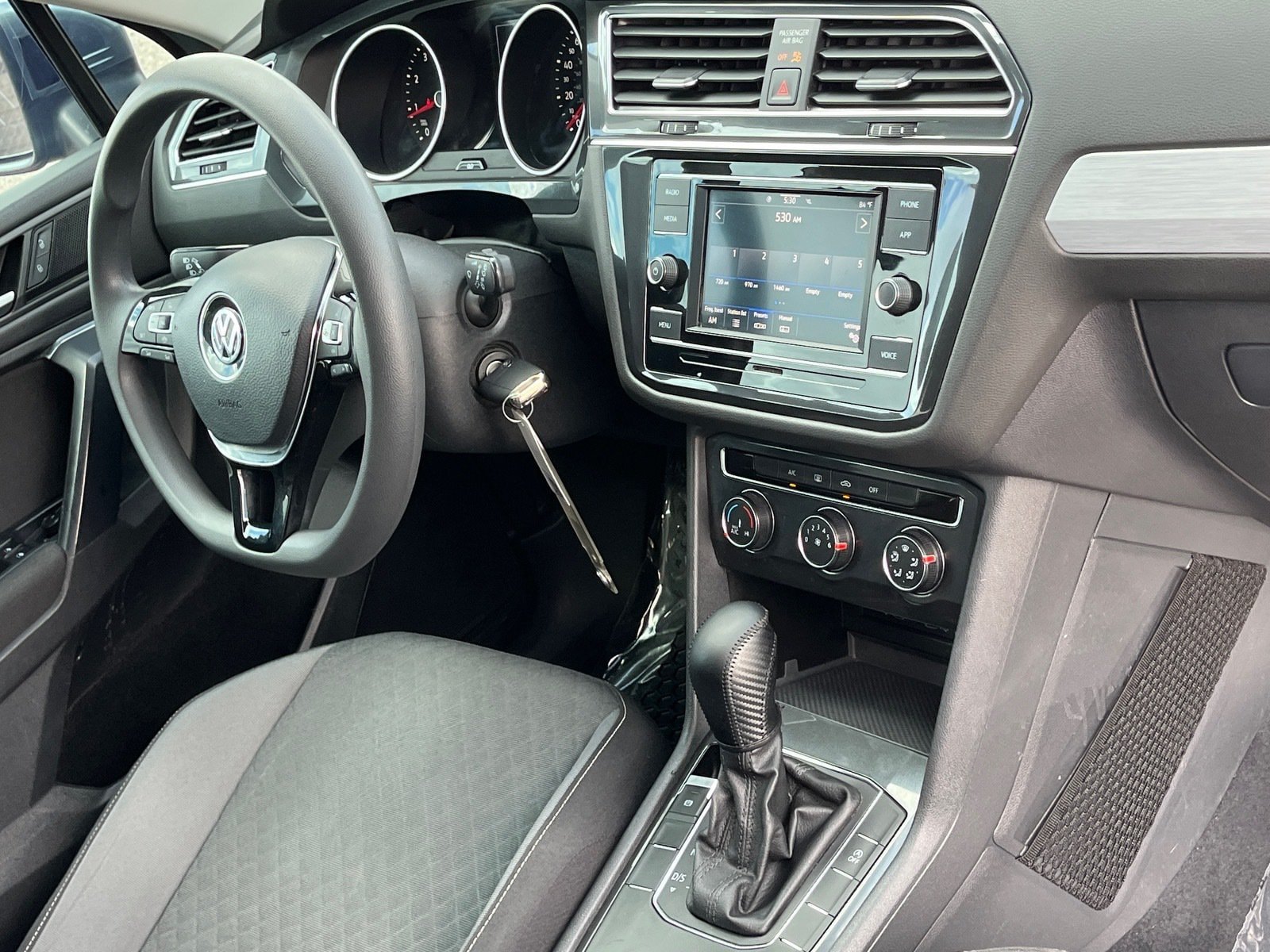 Used 2021 Volkswagen Tiguan S FWD image 9