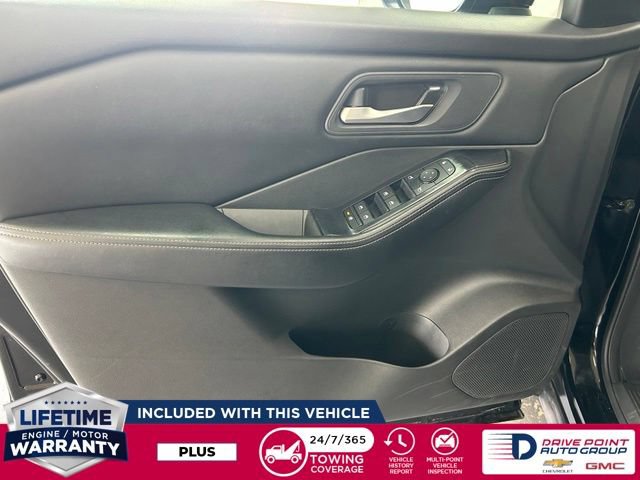 Used 2024 Nissan Rogue SV AWD/4WD image 13