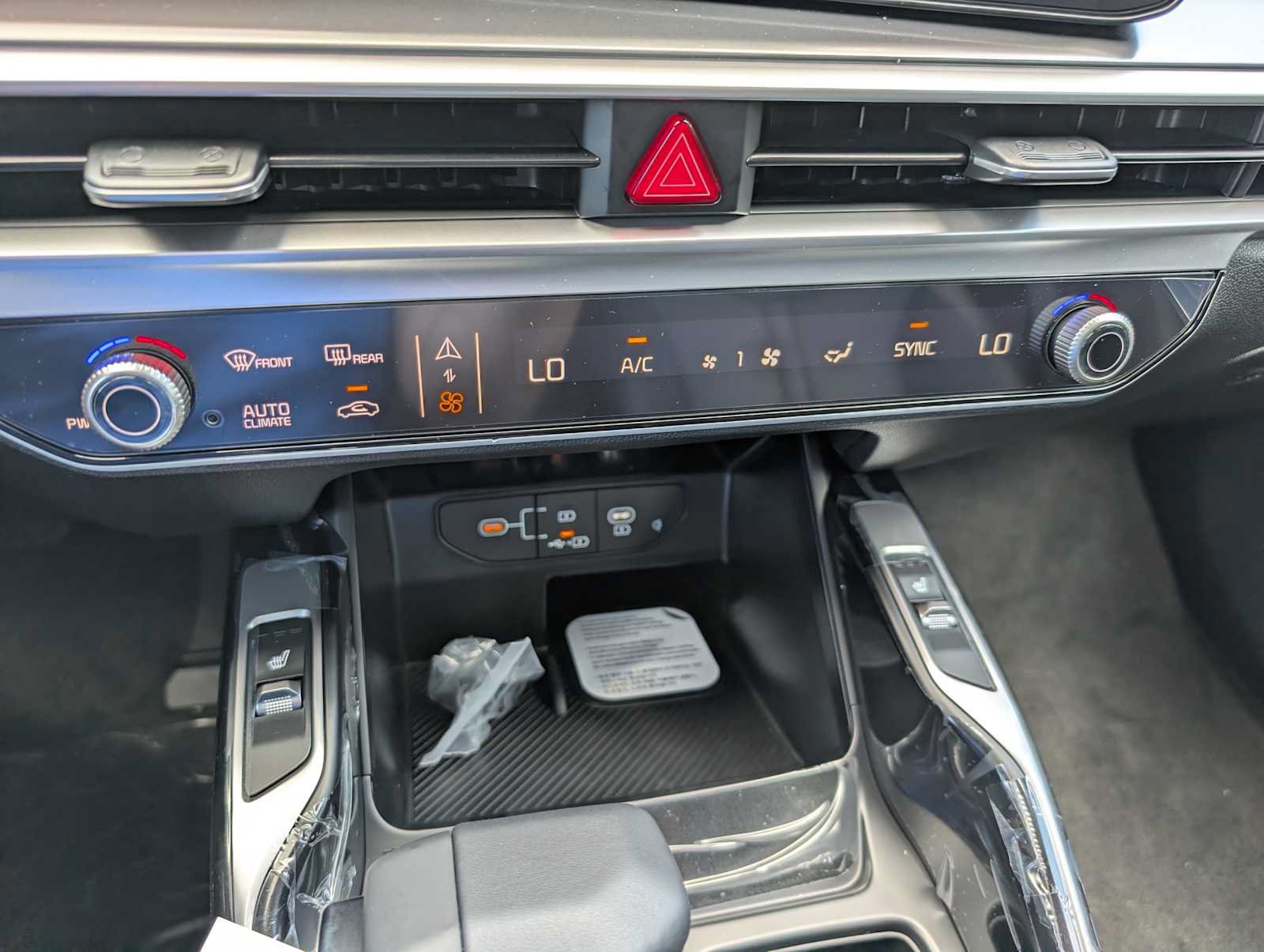 New 2026 Kia Sorento S AWD/4WD image 29
