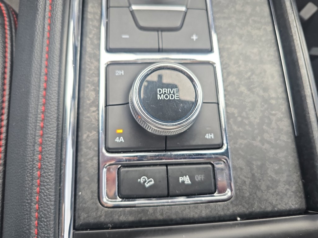 Used 2024 Ford Expedition Max Limited AWD/4WD image 35