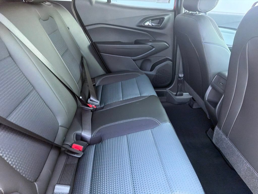 New 2026 Chevrolet Trax LT w/ Driver Confidence Package FWD image 6