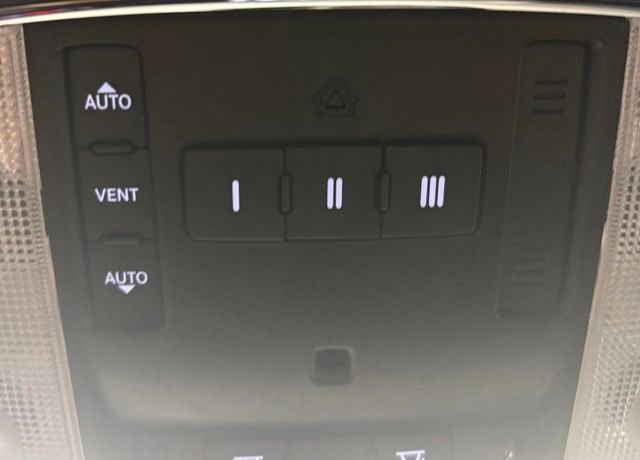 Used 2022 Dodge Charger Scat Pack RWD image 32