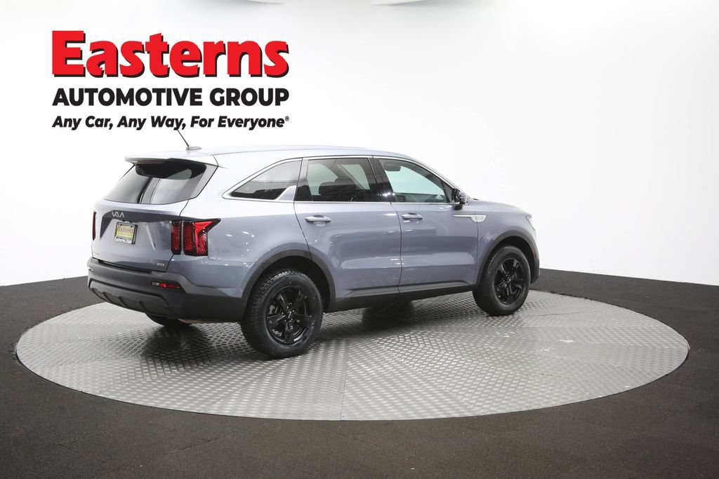 Used 2023 Kia Sorento LX AWD/4WD image 40