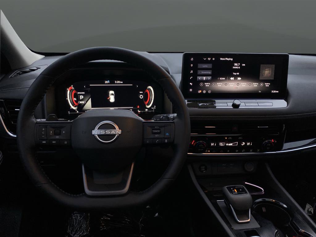 Used 2025 Nissan Rogue SL w/ SL Premium Package image 5