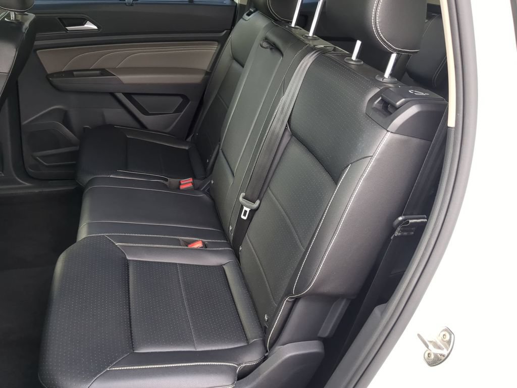 Certified 2023 Volkswagen Atlas SE FWD image 18