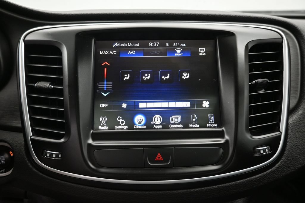 Used 2016 Chrysler 200 Limited w/ Anniversary Edition FWD image 14