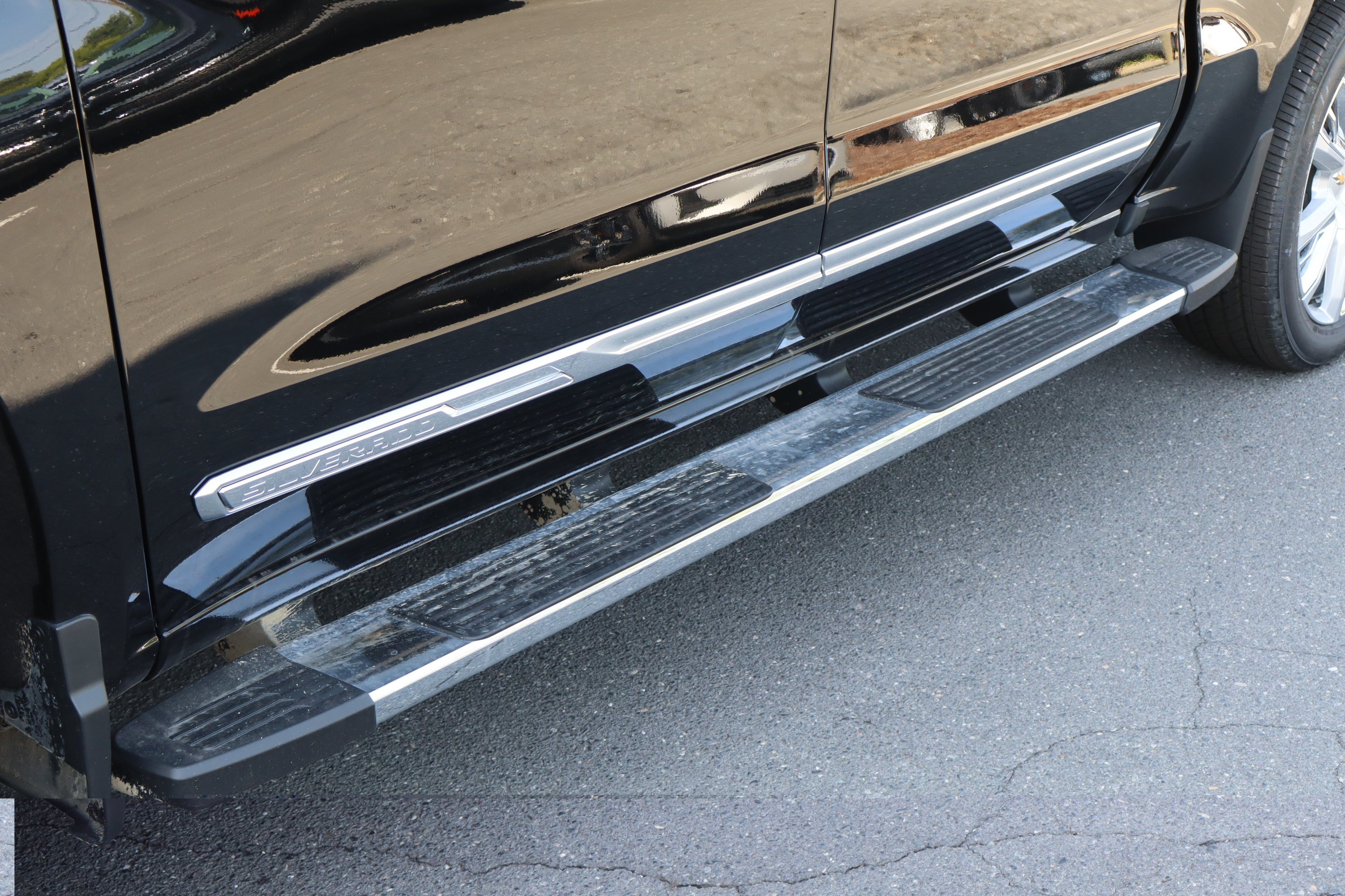 New 2026 Chevrolet Silverado 1500 High Country w/ High Country Premium Package AWD/4WD image 10