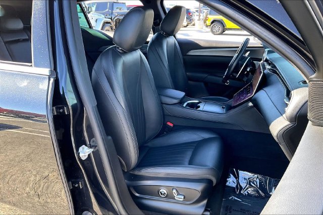 Used 2024 Maserati Grecale GT AWD/4WD image 6