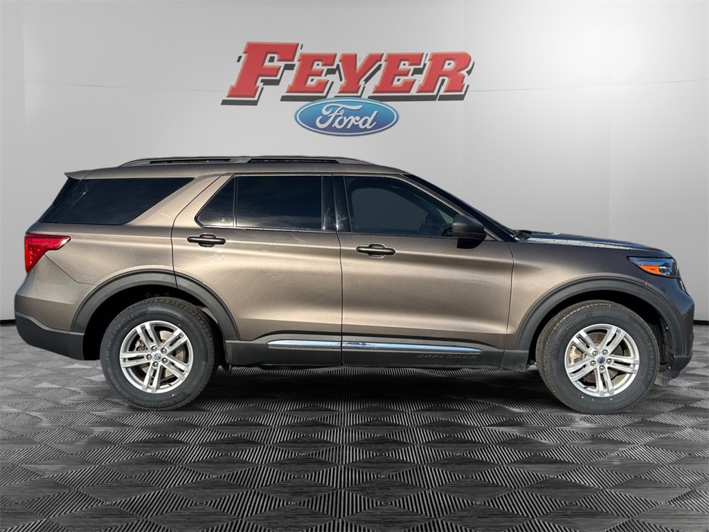 Certified 2021 Ford Explorer XLT image 6