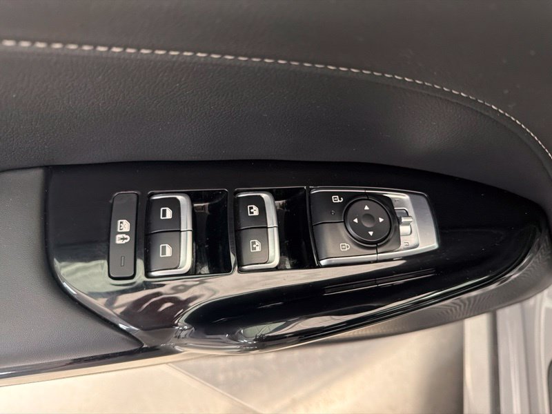 Used 2025 Kia K5 GT-Line AWD/4WD image 19