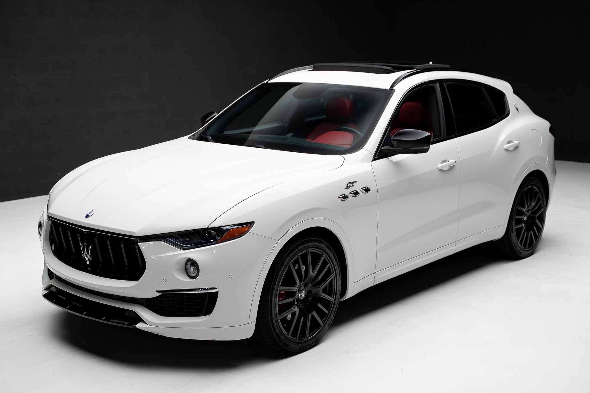 Used 2022 Maserati Levante GT AWD/4WD image 5