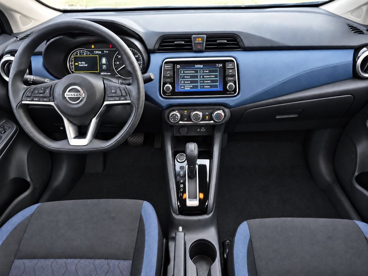 Used 2025 Nissan Versa SV FWD image 30