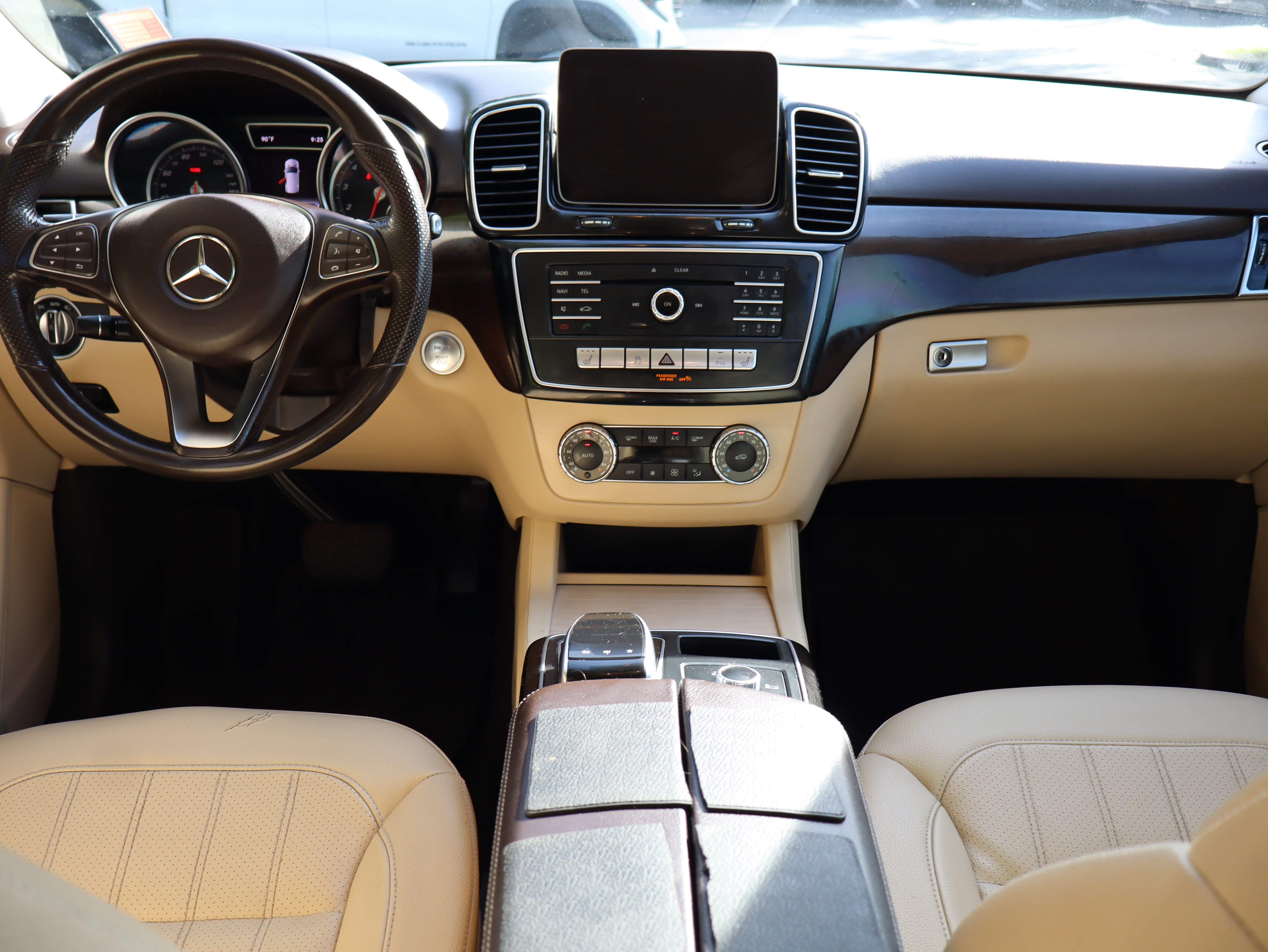 Used 2018 Mercedes-Benz GLE 350 image 23