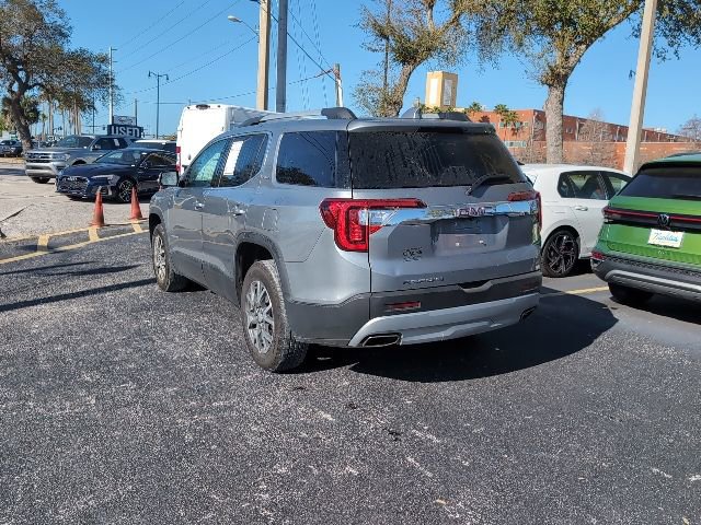 Used 2023 GMC Acadia SLE w/ Driver Convenience Package image 4