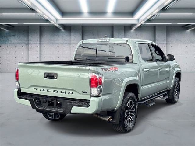 Used 2022 Toyota Tacoma TRD Sport AWD/4WD image 28